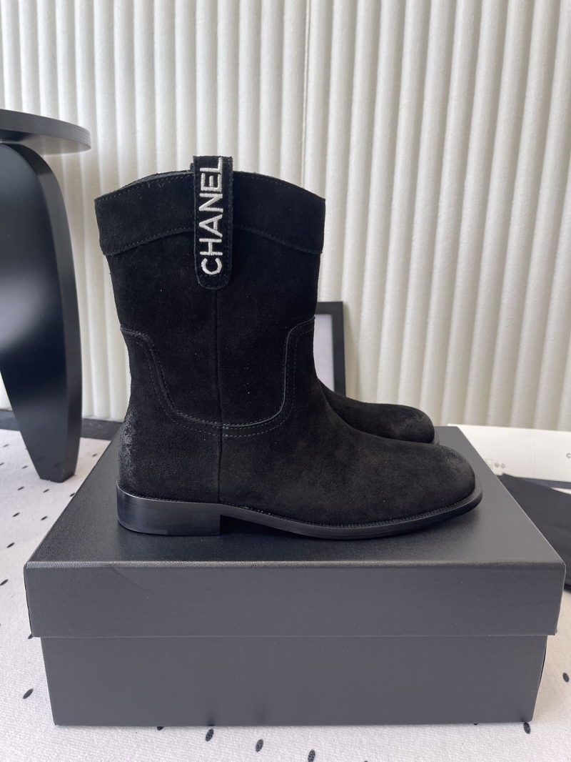 Ch**el boots